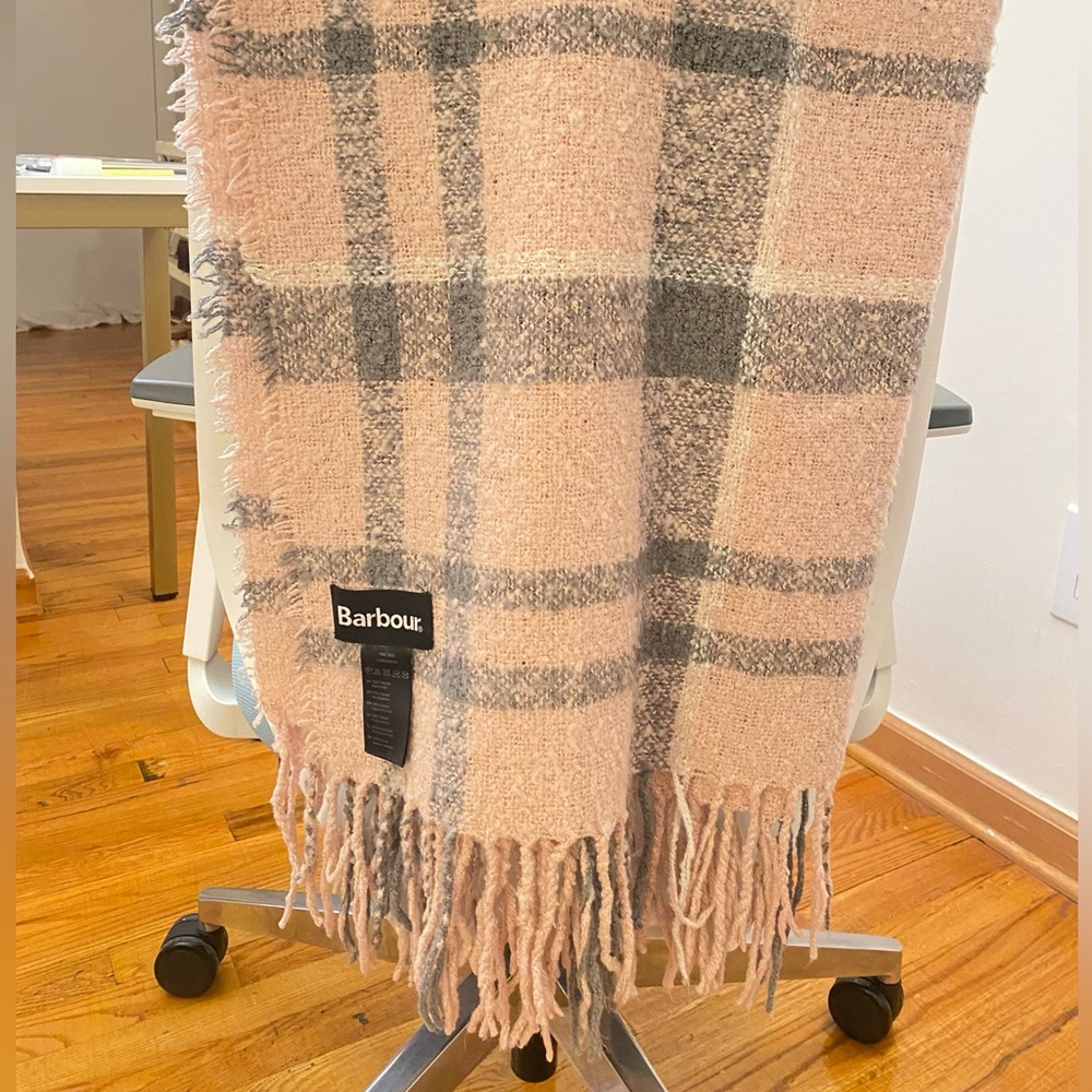 *NEW* Barbour Tartan Boucle Scarf - pink & gray